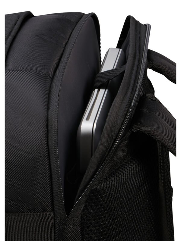 American Tourister Urban Track iso matkareppu musta