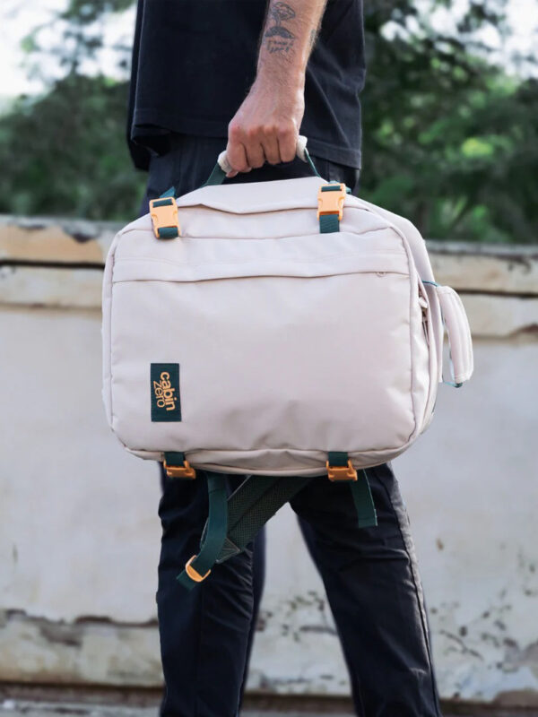 Cabin Zero Classic reppu 28l beige - Image 3